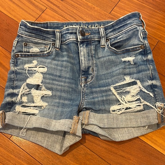 American Eagle Shorts - Picture 5 of 5